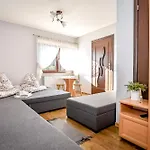 Marysieńka Hrube Wyżne 12a *