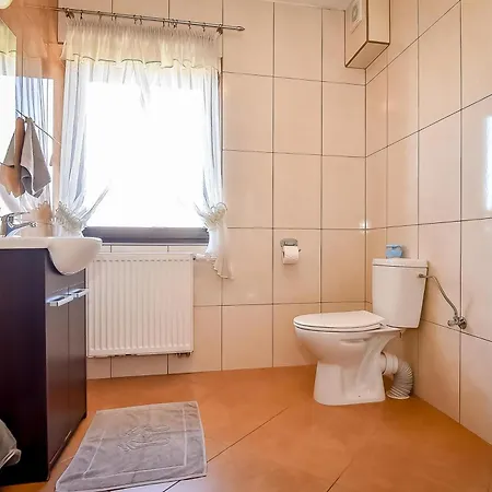 Marysienka Hrube Wyzne 12a